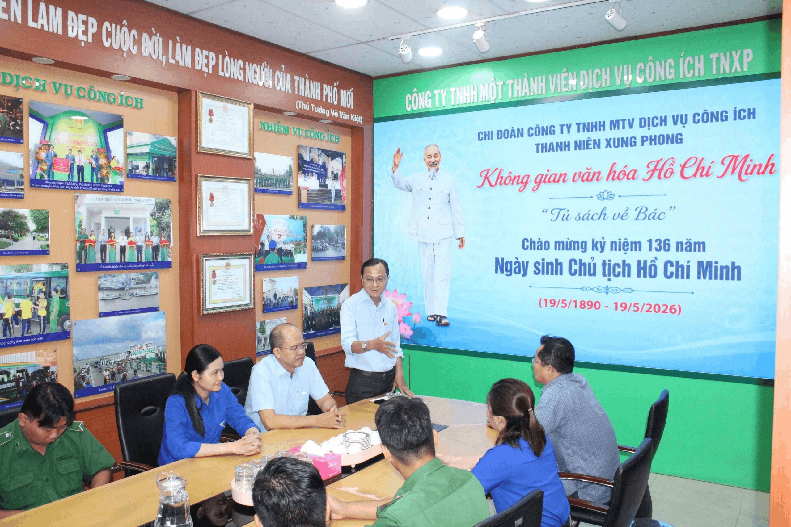 Chi đoàn Công ty tổ chức sinh hoạt chuyên đề kỷ niệm 136 năm Ngày sinh Chủ tịch Hồ Chí Minh