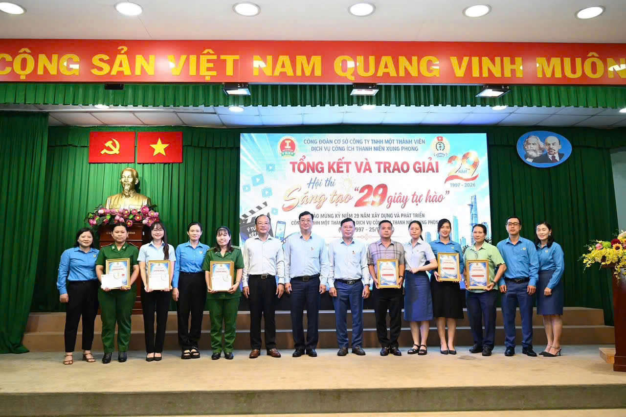 Công đoàn cơ sở Công ty công bố kết quả và trao thưởng  Hội thi sáng tạo “29 giây tự hào” chào mừng kỷ niệm 29 năm  xây dựng và phát triển Công ty (25/9/1997-25/9/2026)